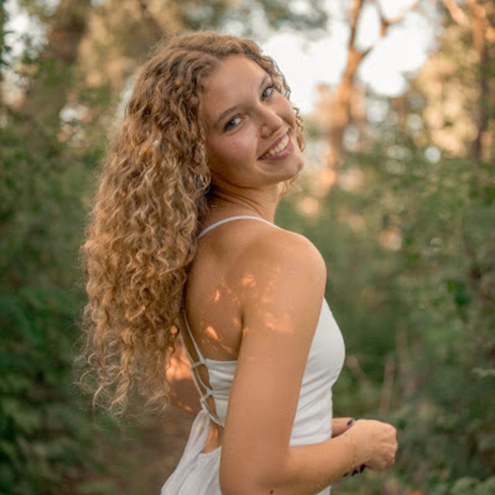 Meet your Posher, Emma